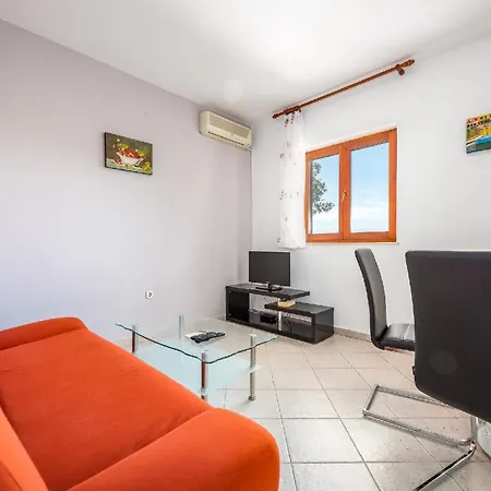 Fuer 5 Personen Ca 50 Qm In Drenje, Istrien Bucht Von Rasa Labin (Istria)
