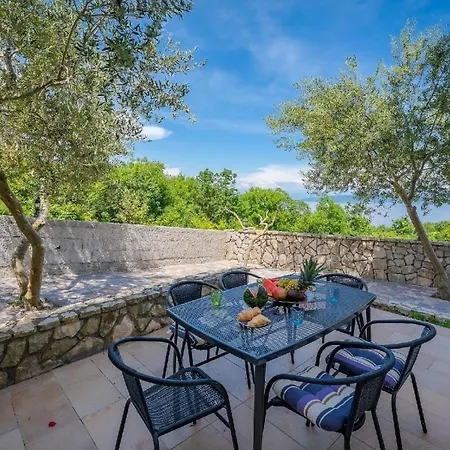 Fuer 5 Personen Ca 50 Qm In Drenje, Istrien Bucht Von Rasa * Labin (Istria)