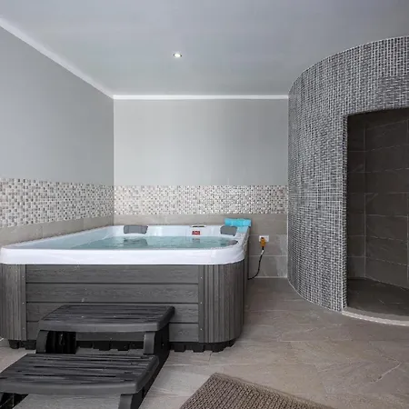 Fuer 5 Personen Ca 50 Qm In Drenje, Istrien Bucht Von Rasa Apartment *